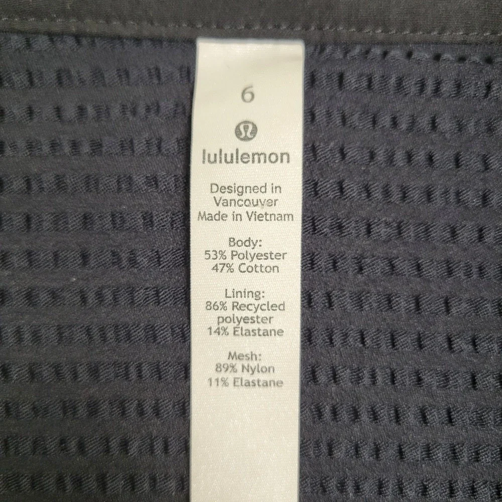Lululemon Jacket Women's 6 Black 1/4 Zip Pullover Mock Neck Front Pocket Warmers
